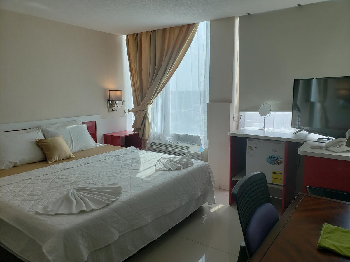 Golden Tree Hotel Belize City Eksteriør bilde